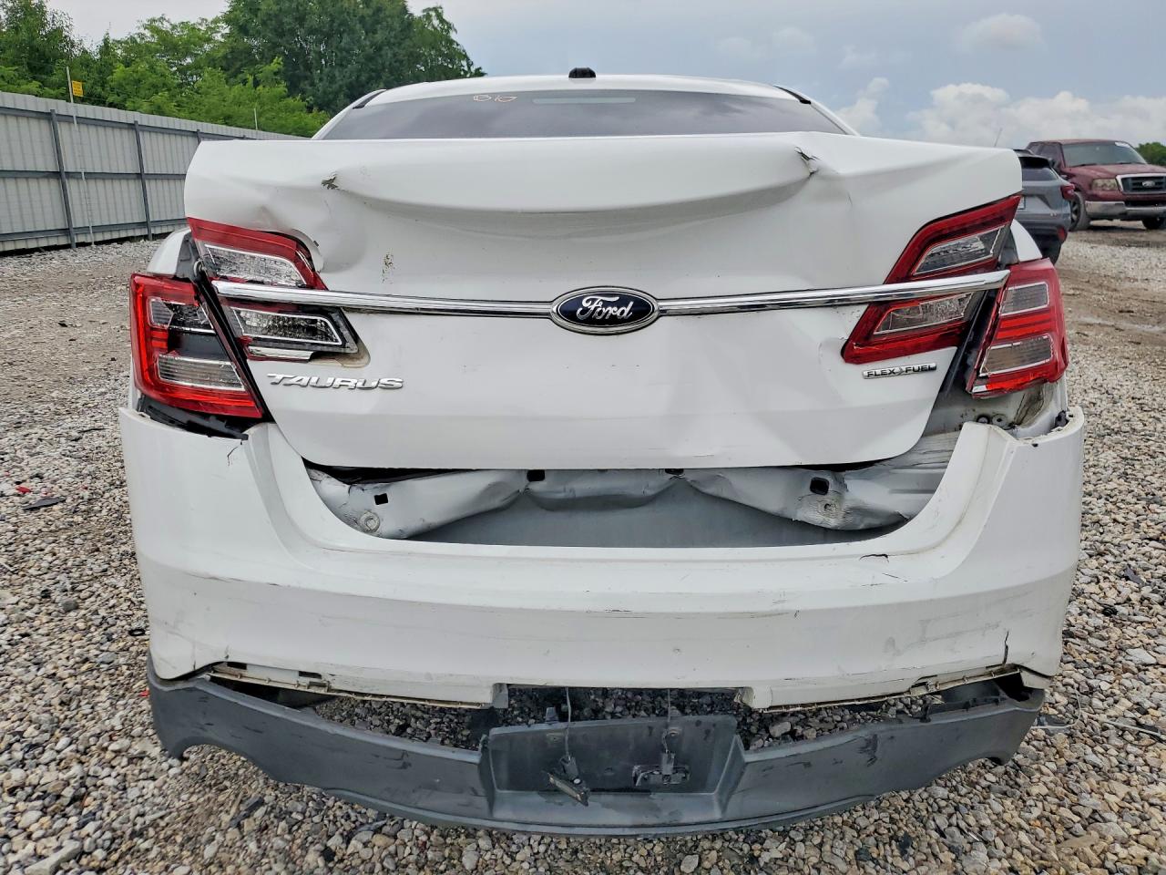 Ford Taurus Se
