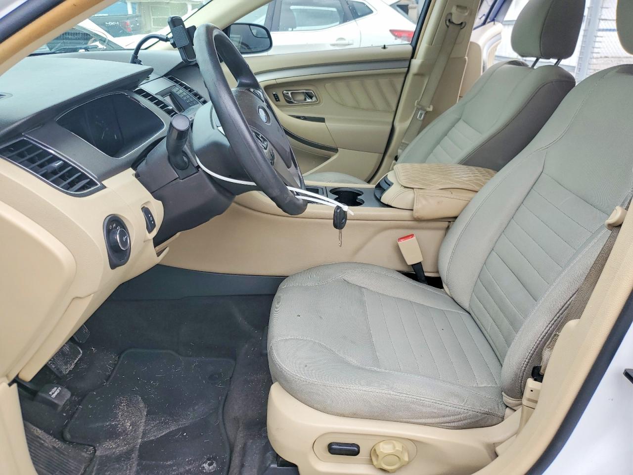 Ford Taurus Se