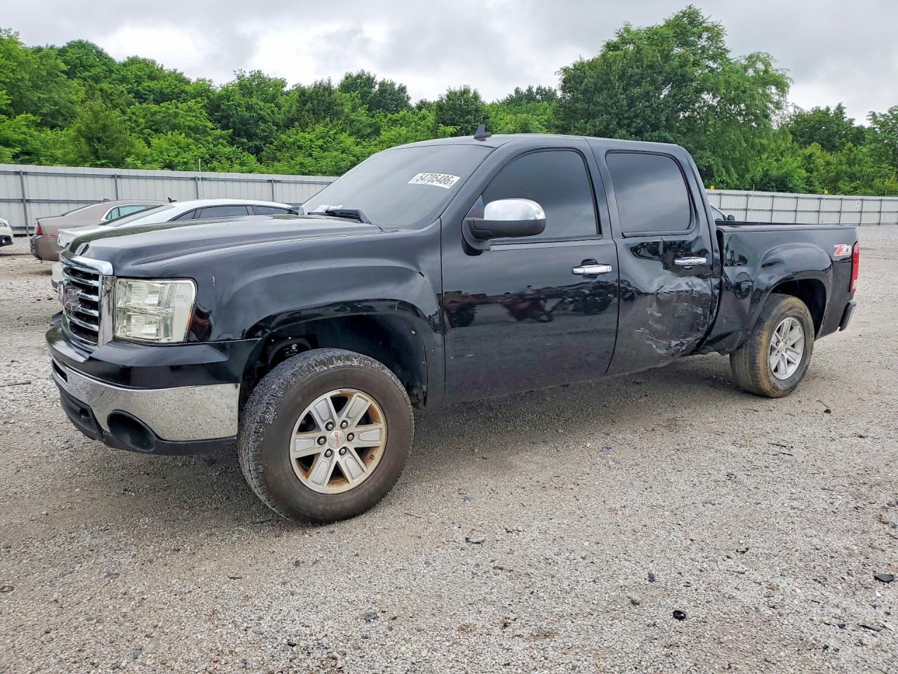 Salvage GMC Sierra Image