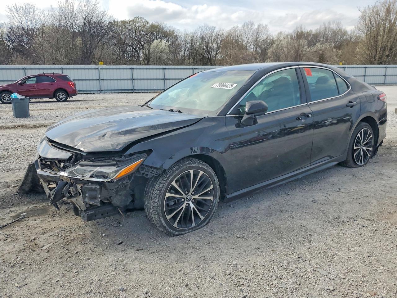 Salvage Toyota Camry Image