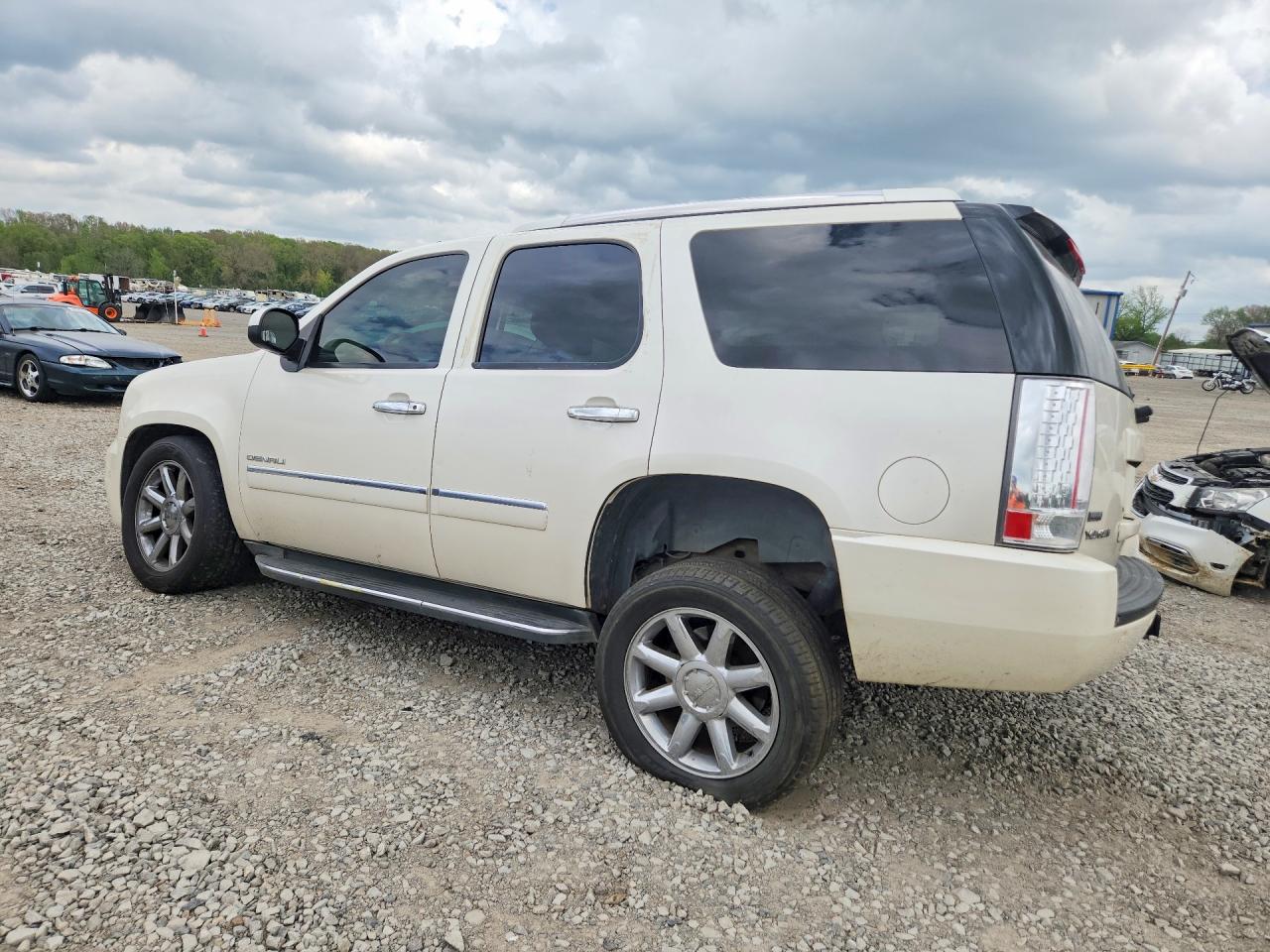 GMC Yukon Denali