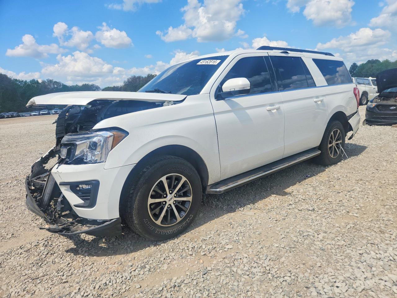 Salvage Ford Expedition Image