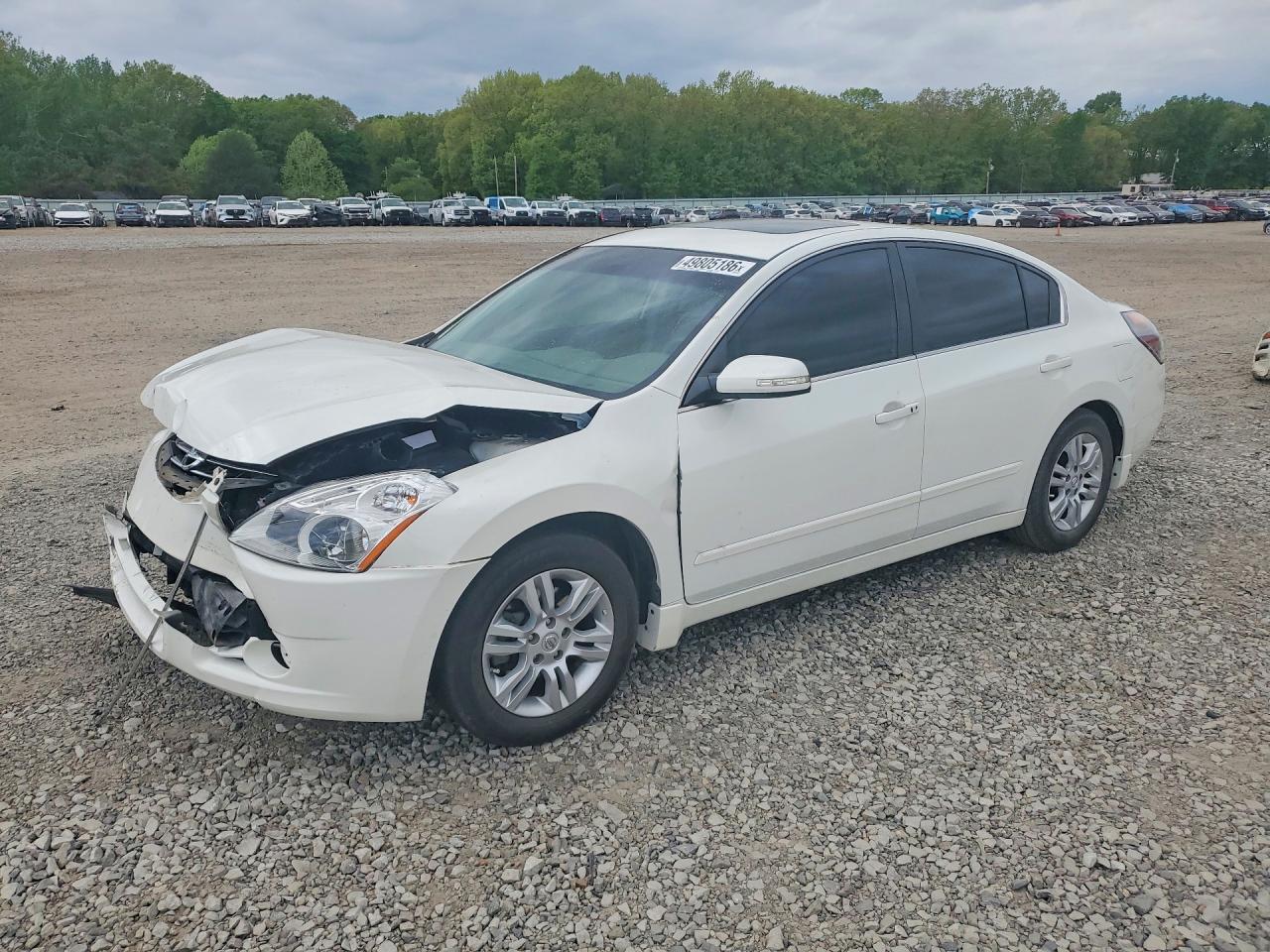 Salvage Nissan Altima Image