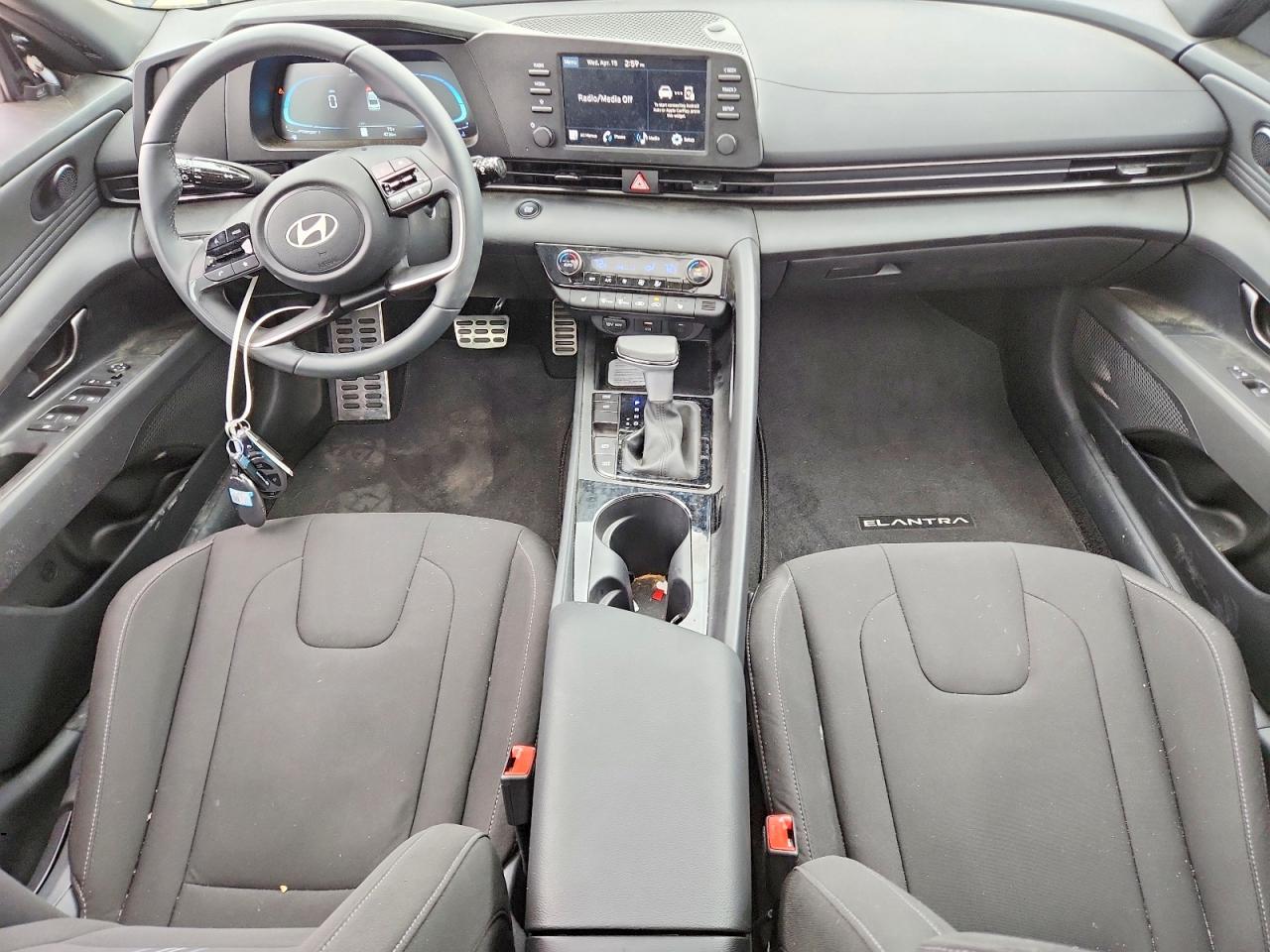 Hyundai ELANTRA Sel Sport Premium