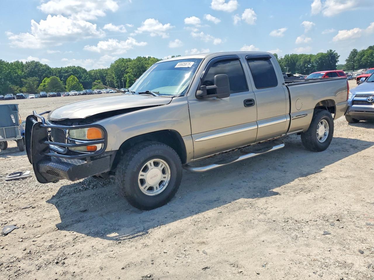 Salvage GMC Sierra Image
