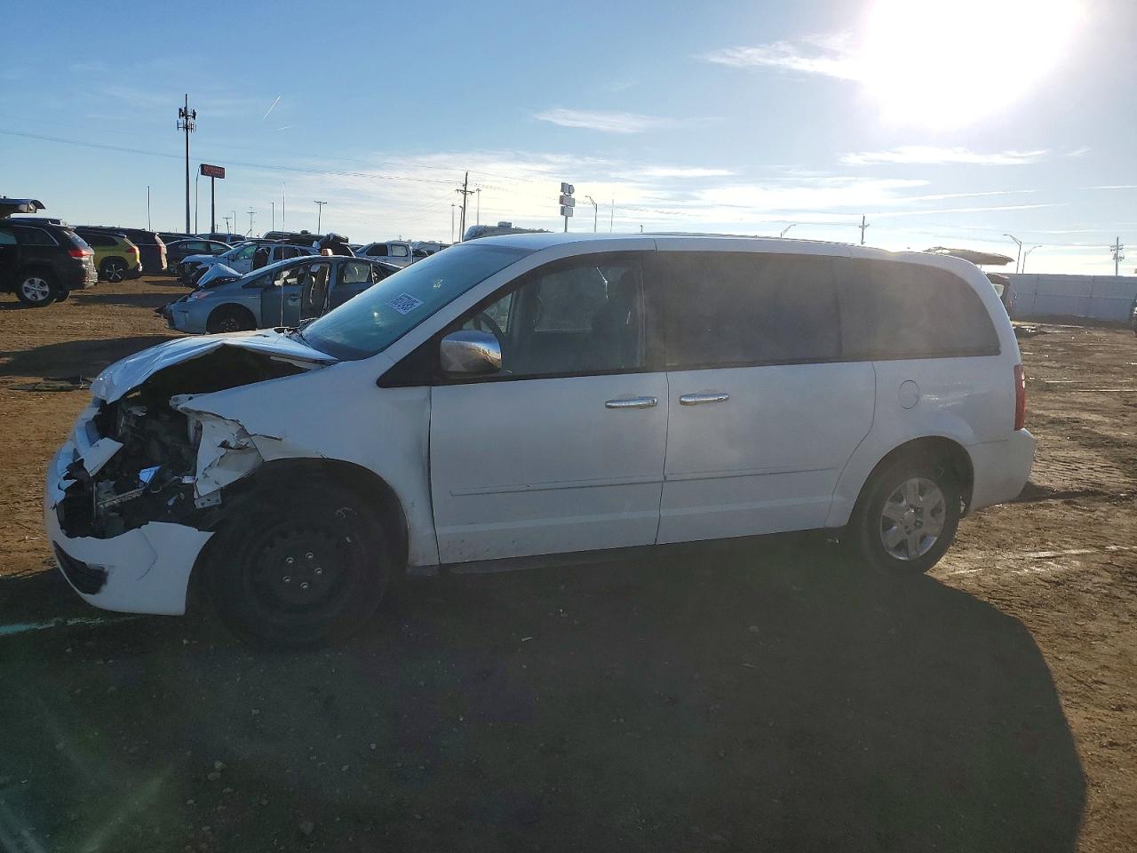 Salvage Dodge Caravan Image