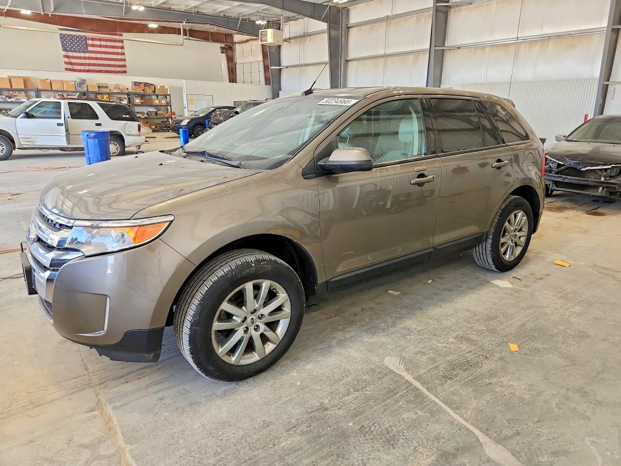Salvage Ford Edge Image