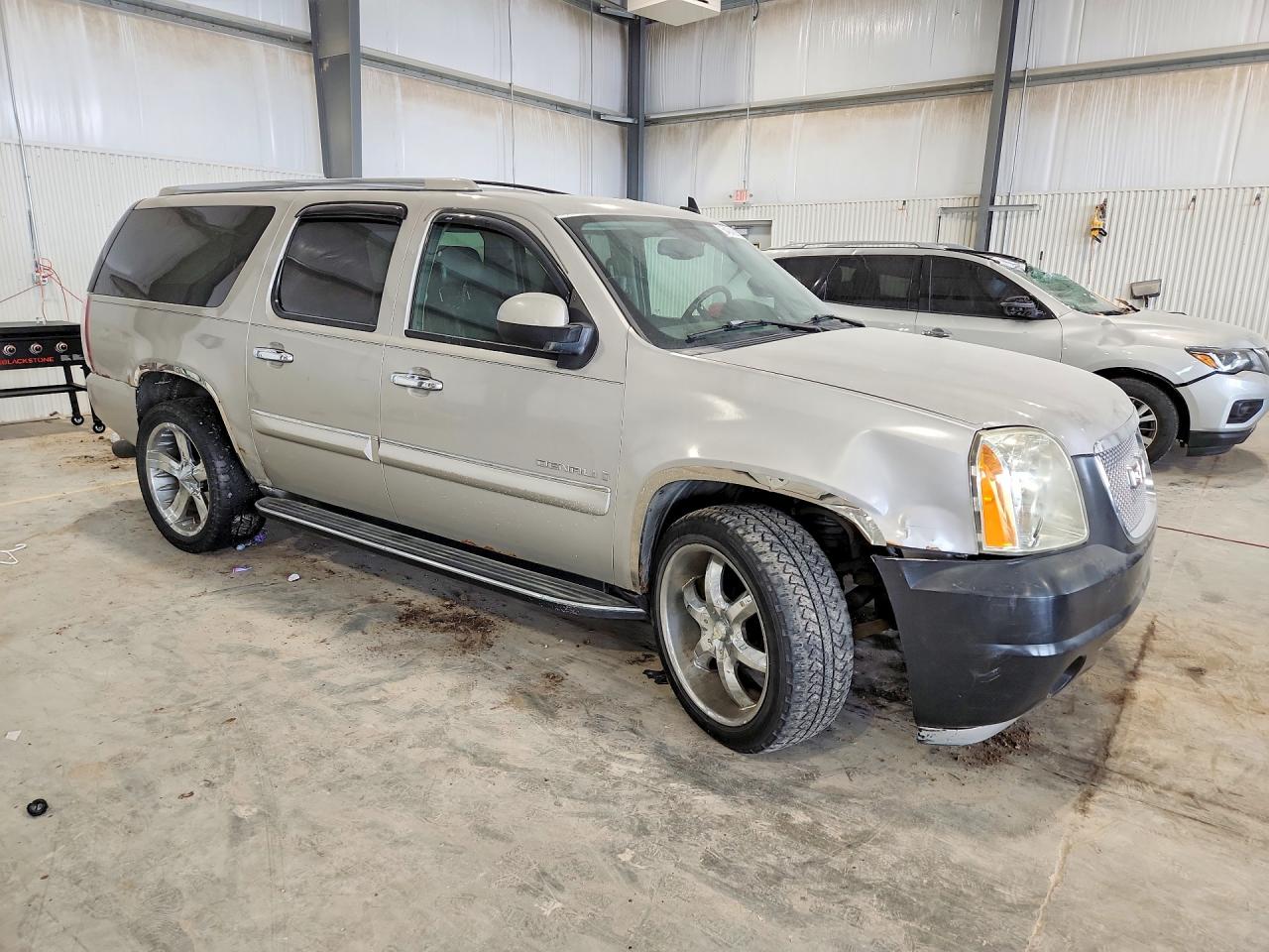 GMC Yukon Denali