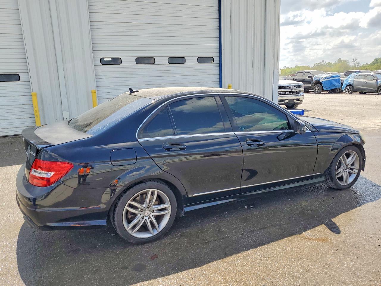 Mercedes-Benz C-Class 300 4matic
