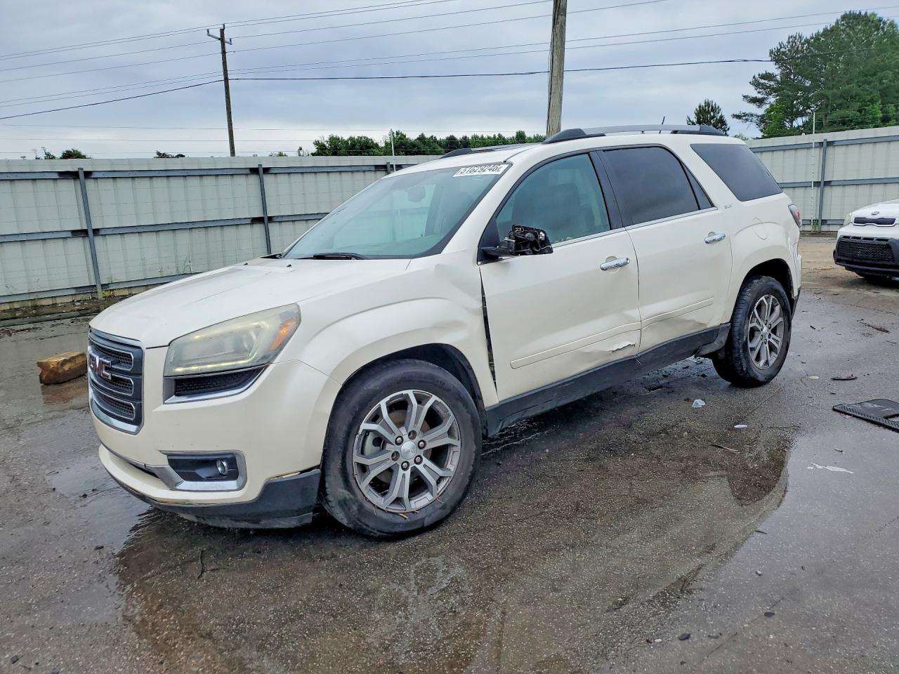 Salvage GMC Acadia Image