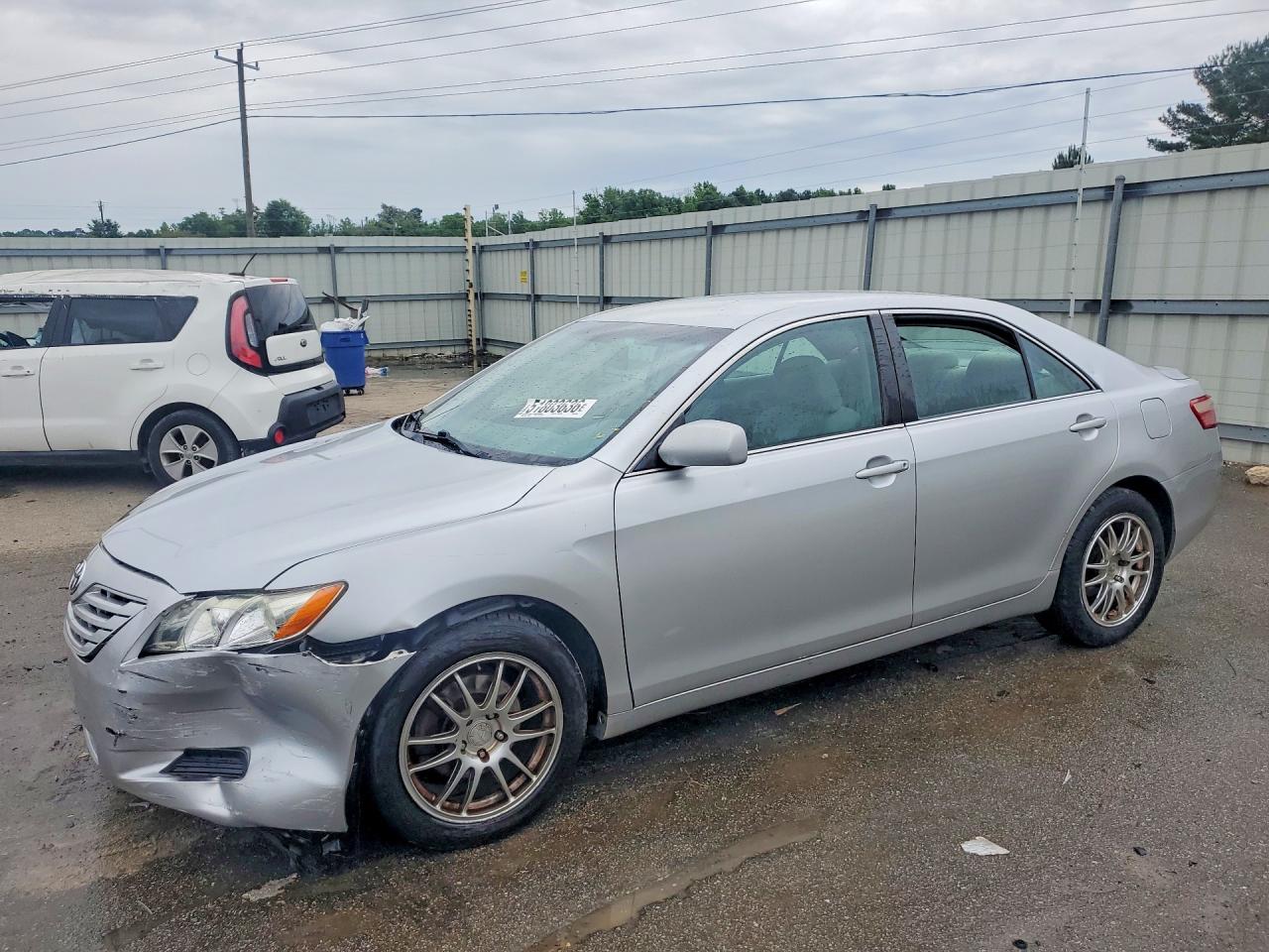 Salvage Toyota Camry Image