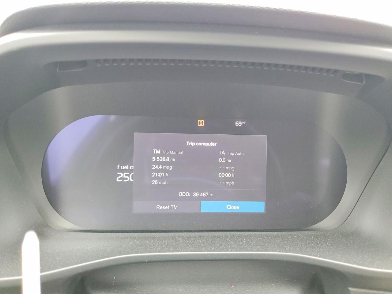 Volvo XC40 Plus