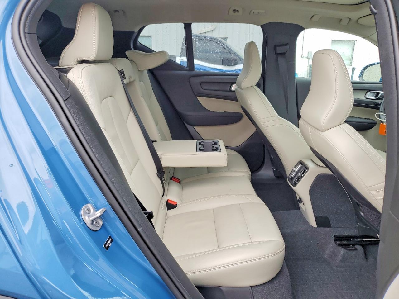 Volvo XC40 Plus