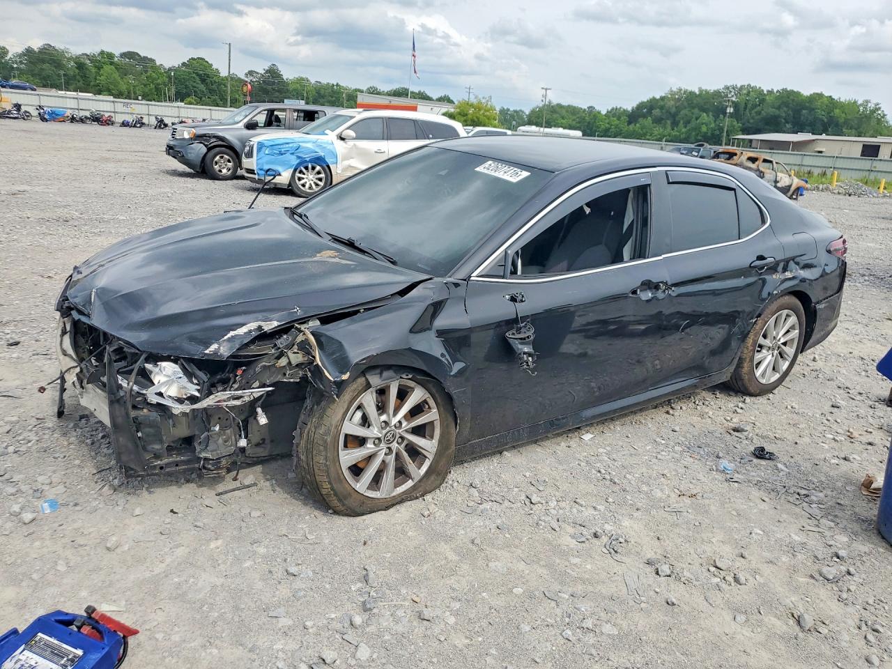 Salvage Toyota Camry Image