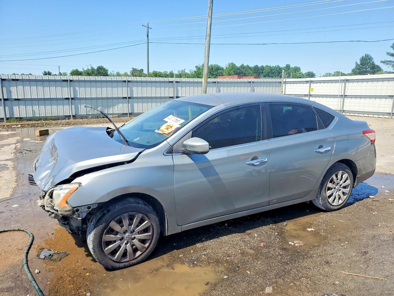Salvage Nissan Sentra Image