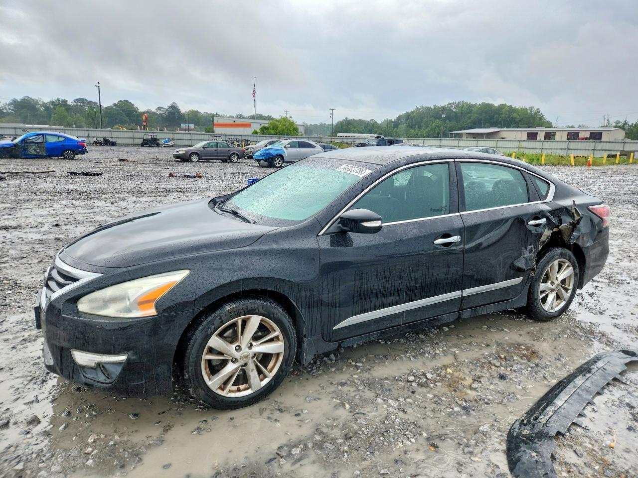 Salvage Nissan Altima Image