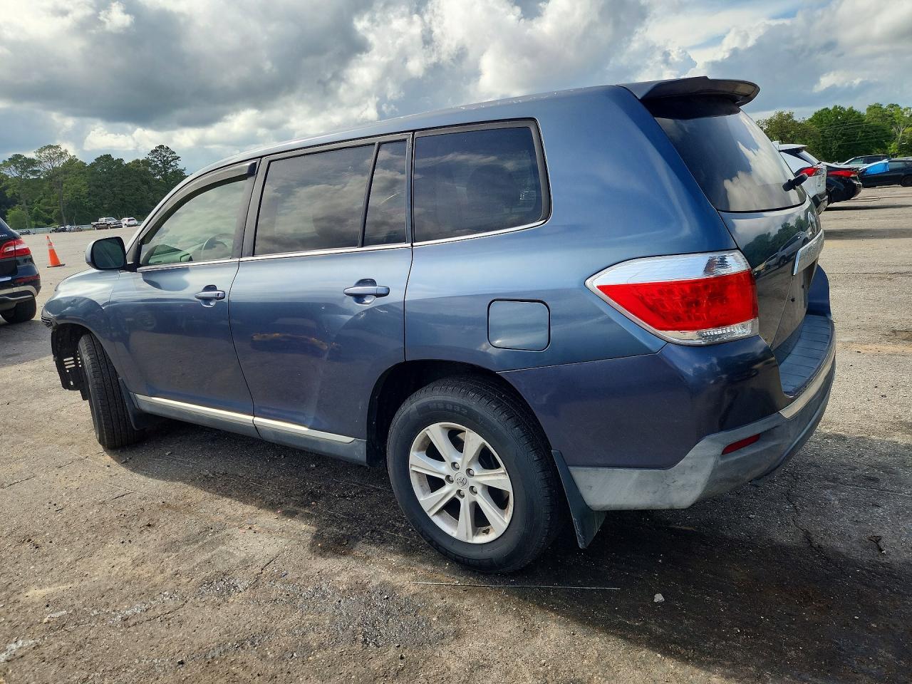 Toyota Highlander Base