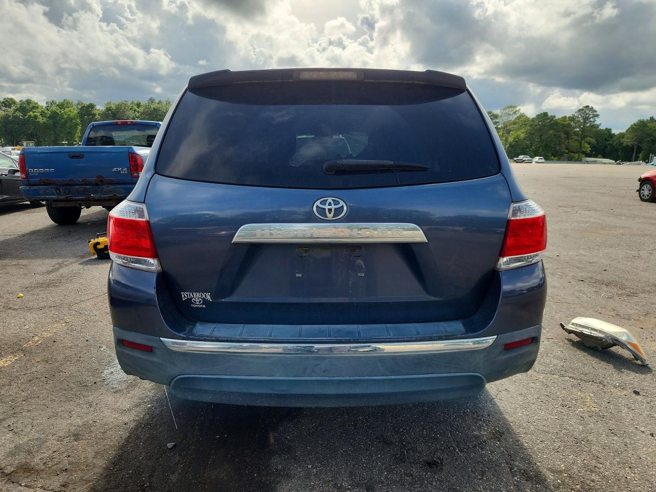 Toyota Highlander Base