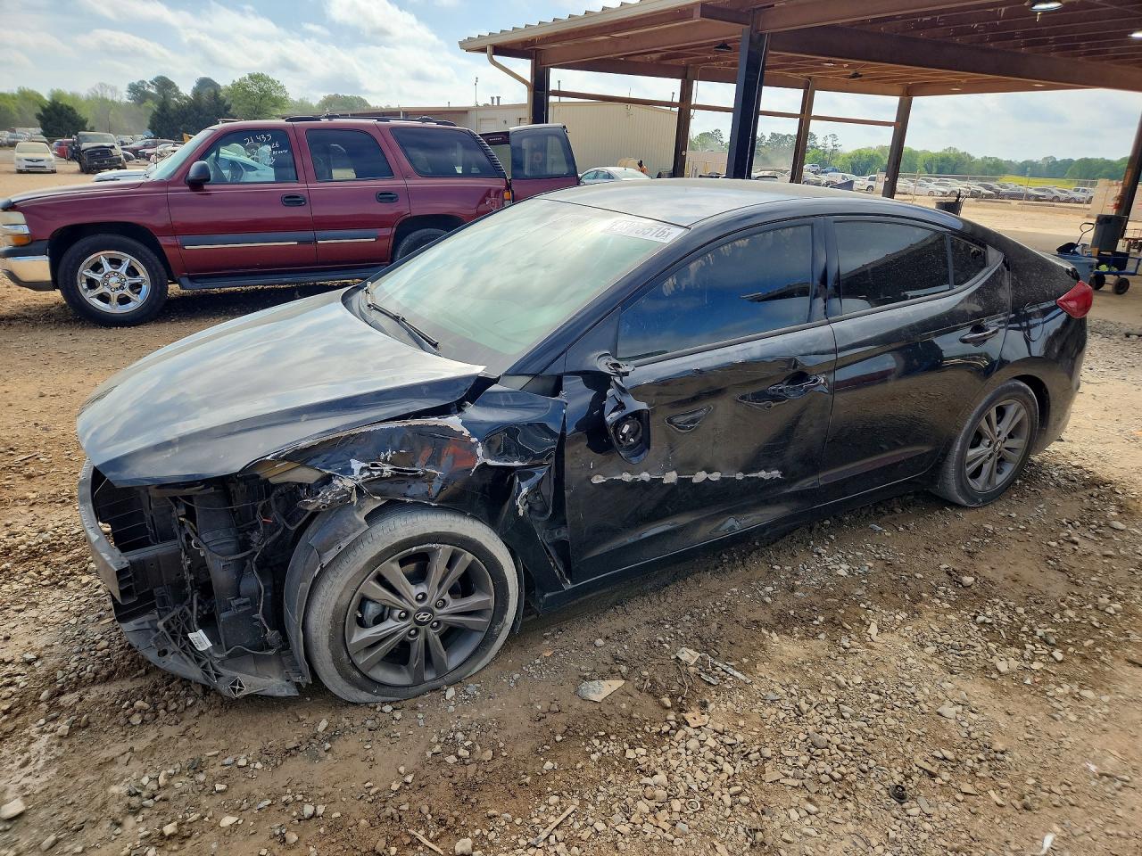 Salvage Hyundai ELANTRA Image