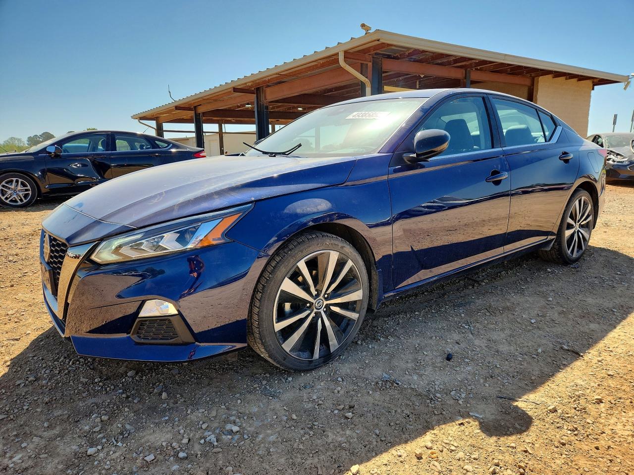 Salvage Nissan Altima Image