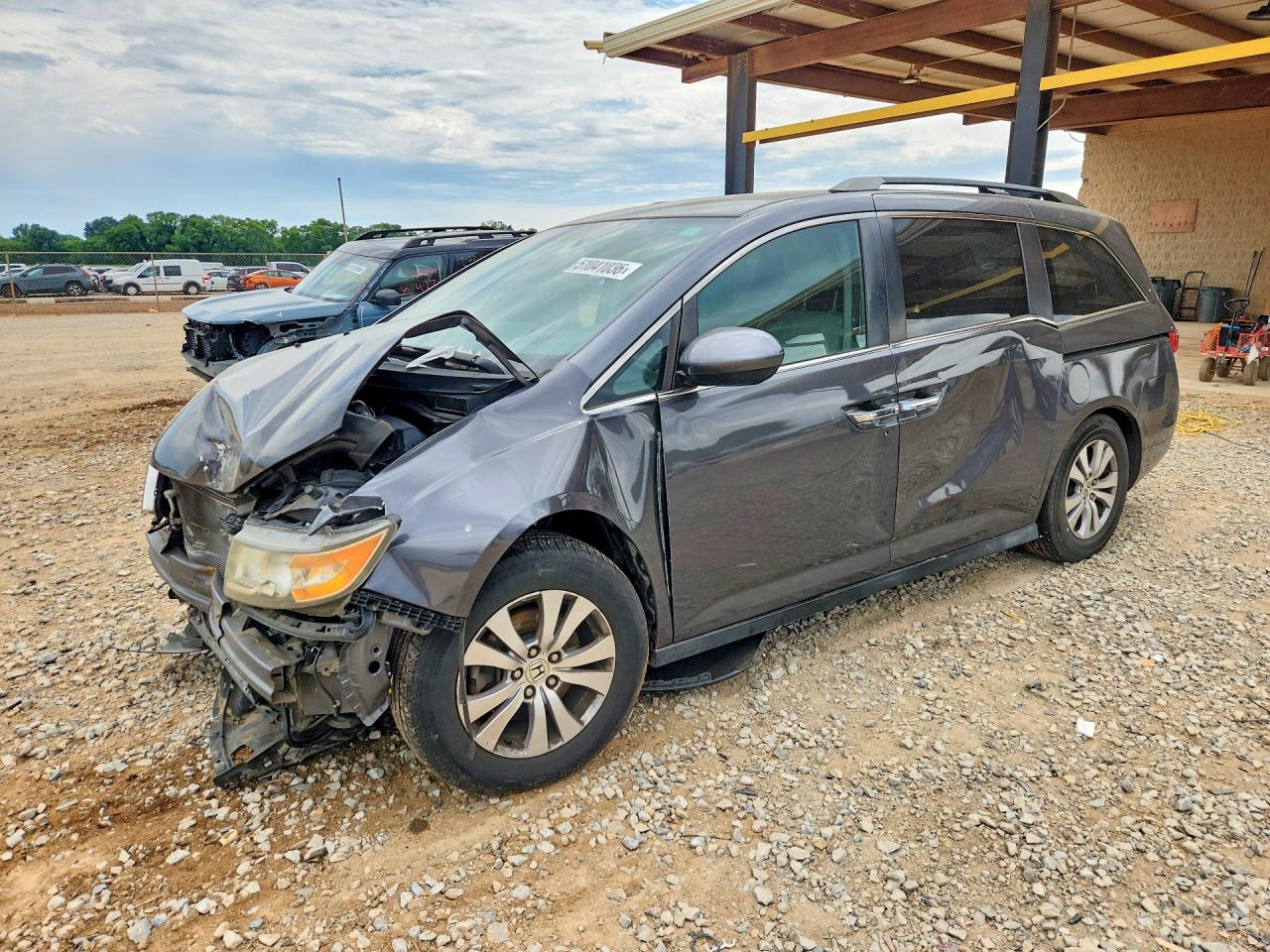 Salvage Honda Odyssey Image