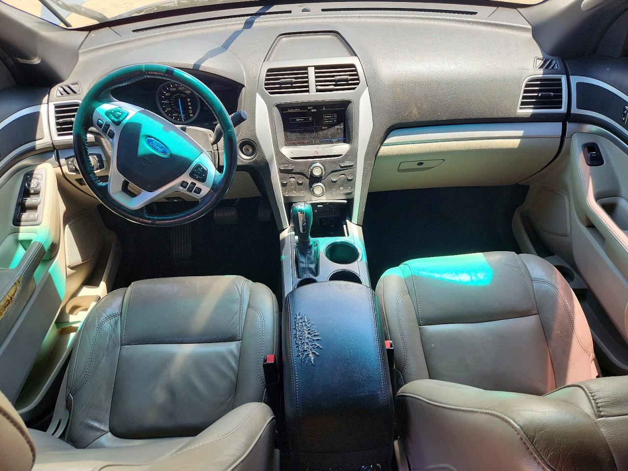 Ford Explorer Xlt