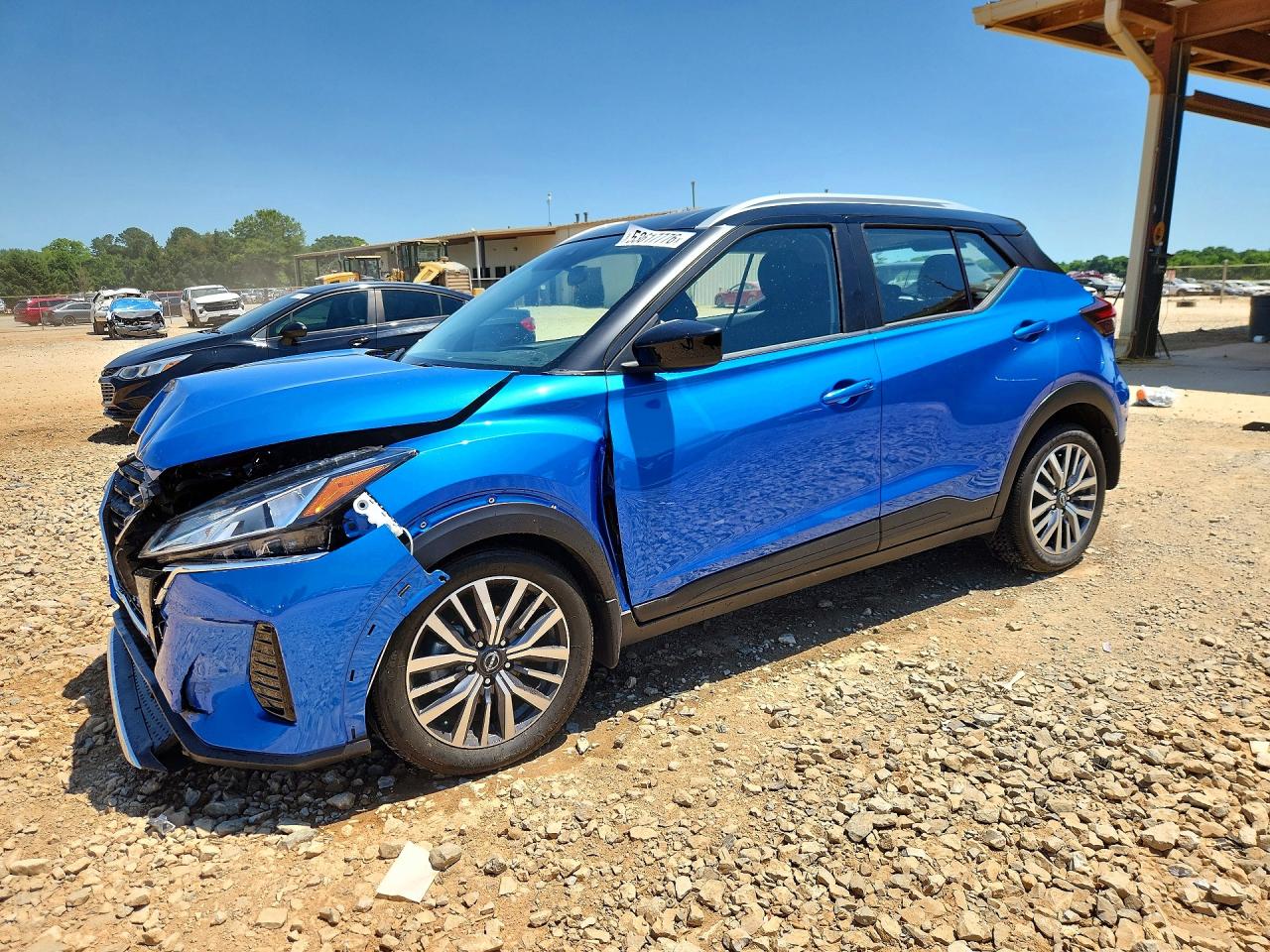 Salvage Nissan Kicks Image