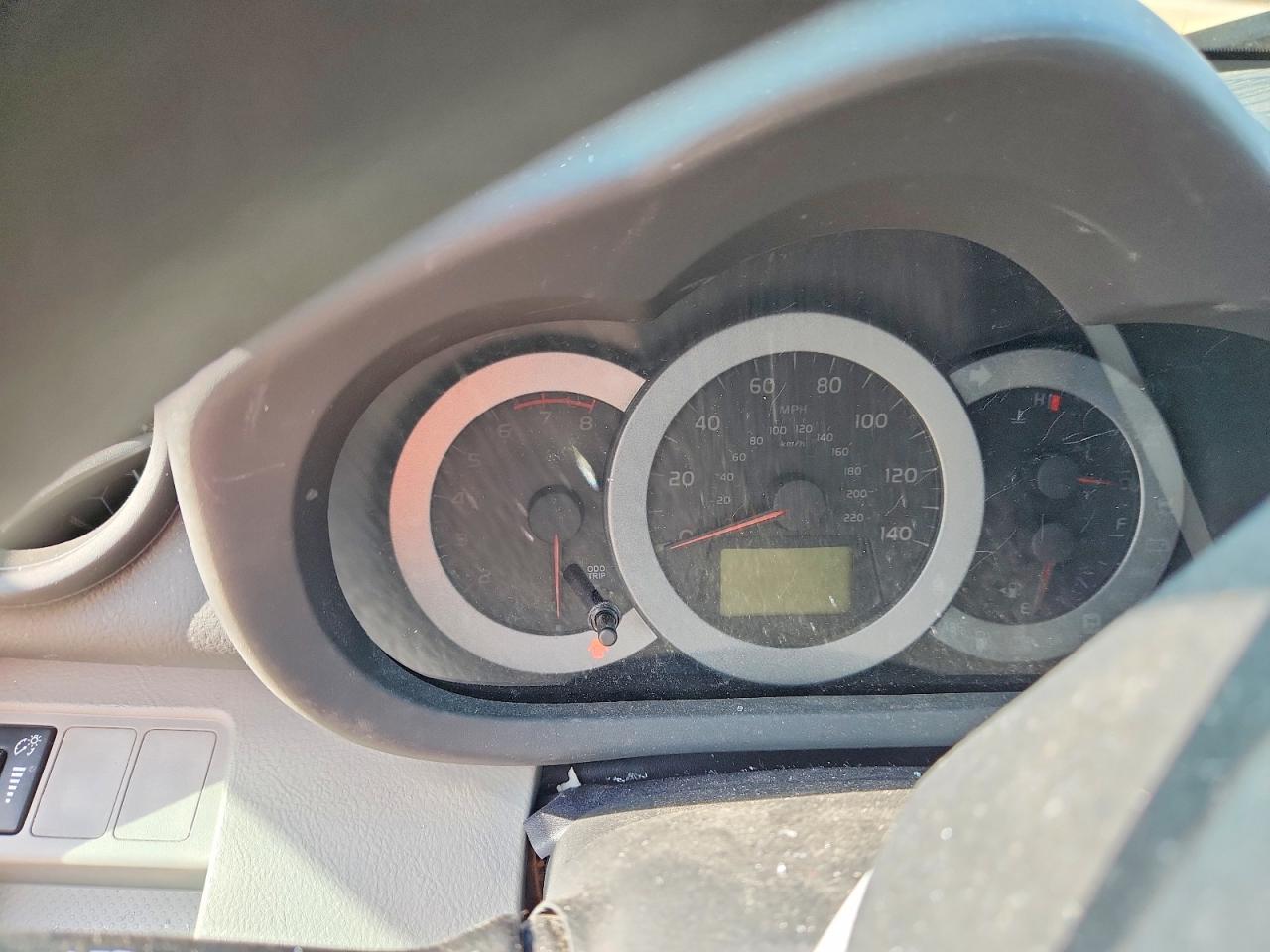 Toyota RAV4 Base