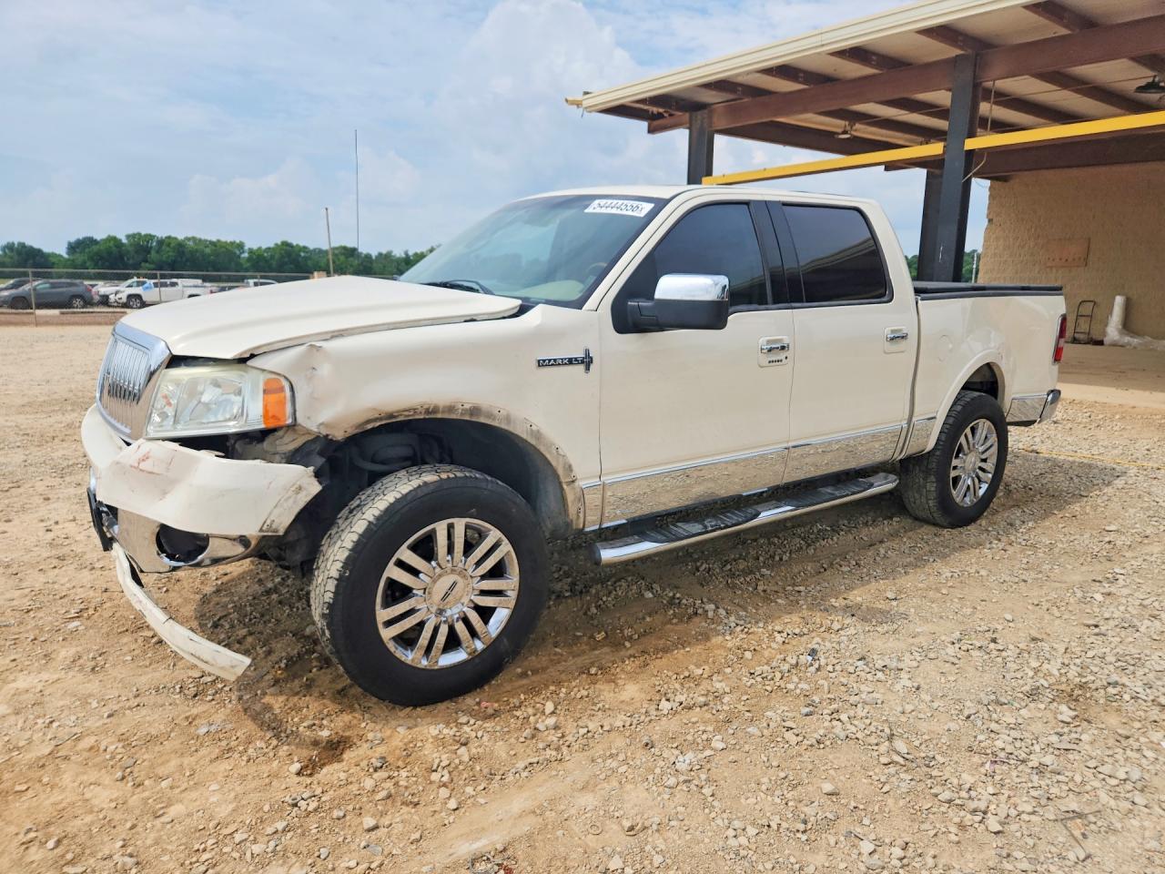 Salvage Lincoln Mark LT Image