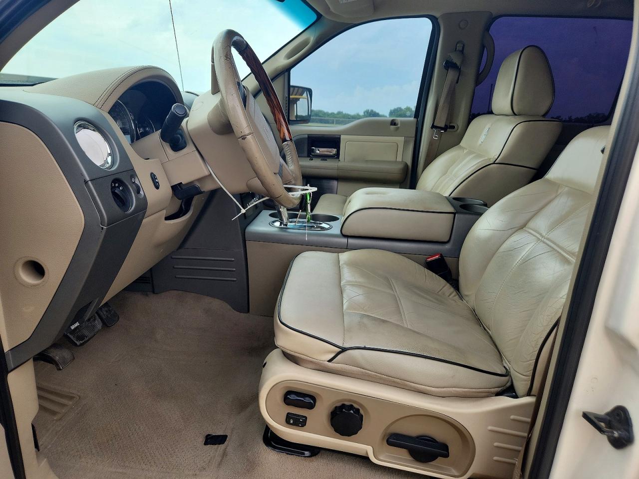 Lincoln Mark LT
