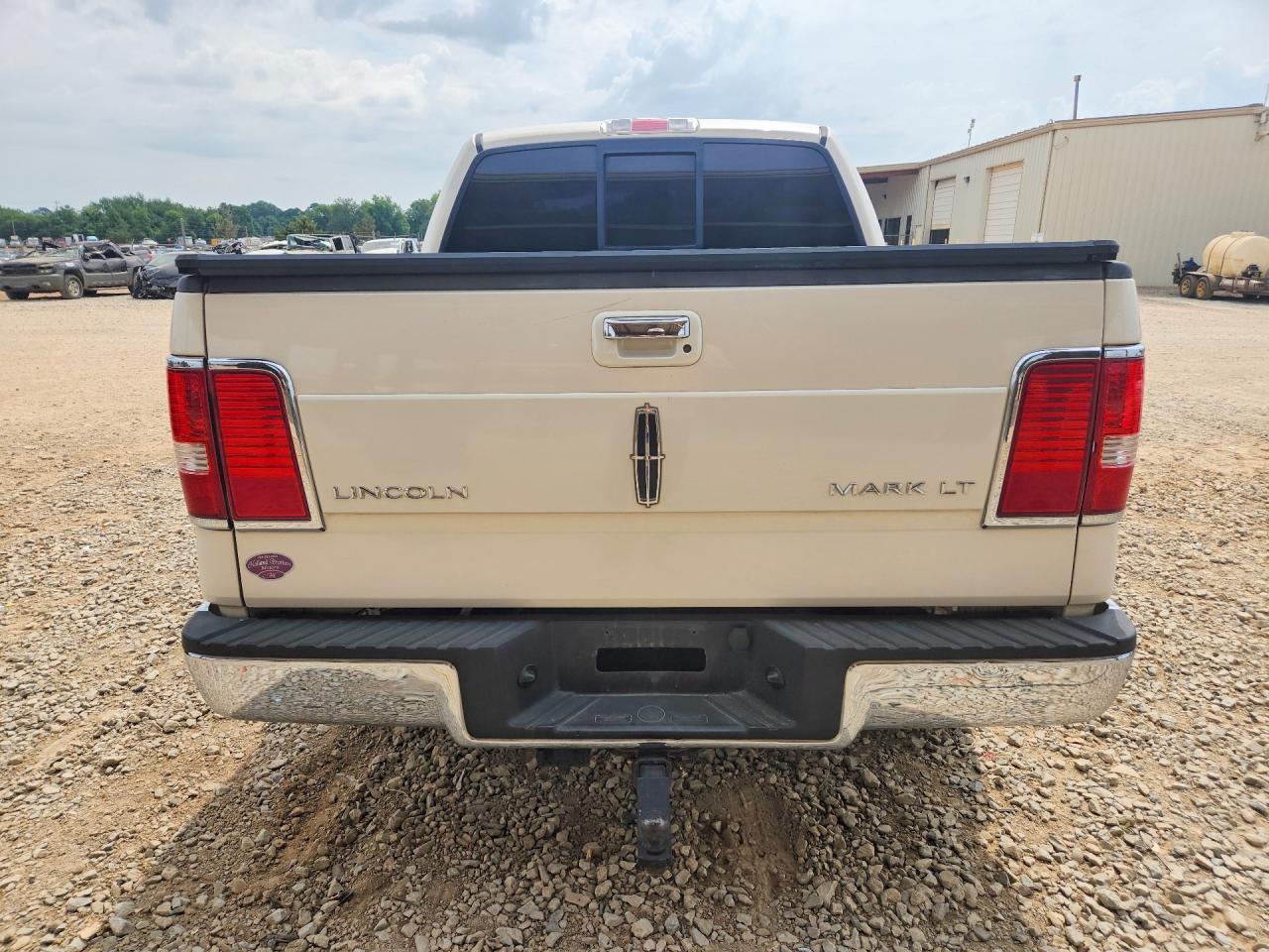 Lincoln Mark LT