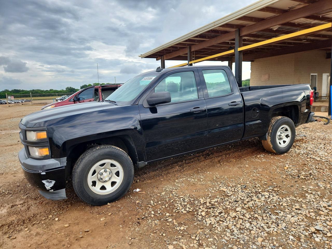 Salvage Chevrolet Silverado Image