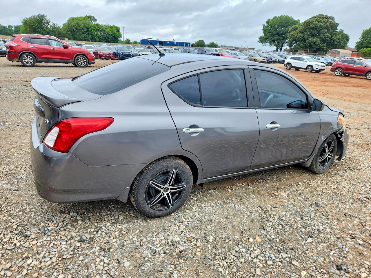Nissan Versa 1.6 Sv