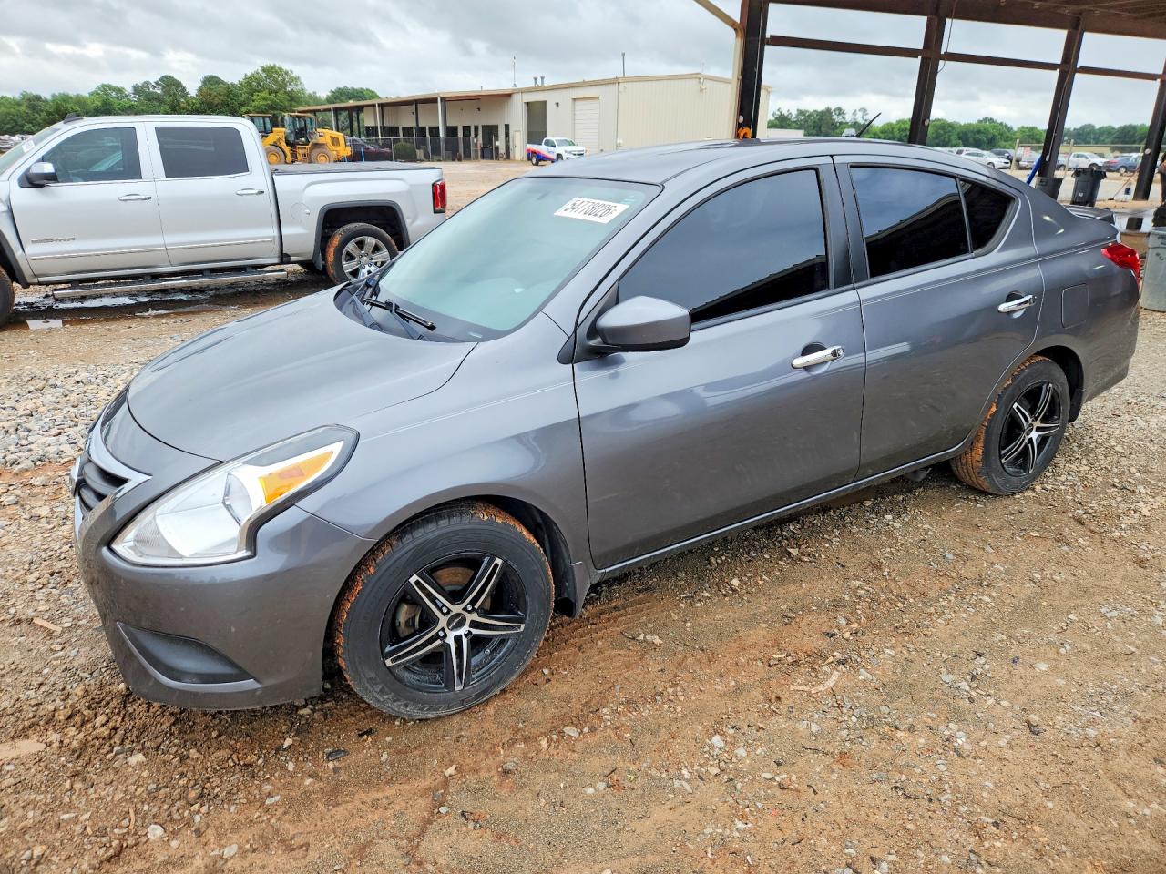 Salvage Nissan Versa Image