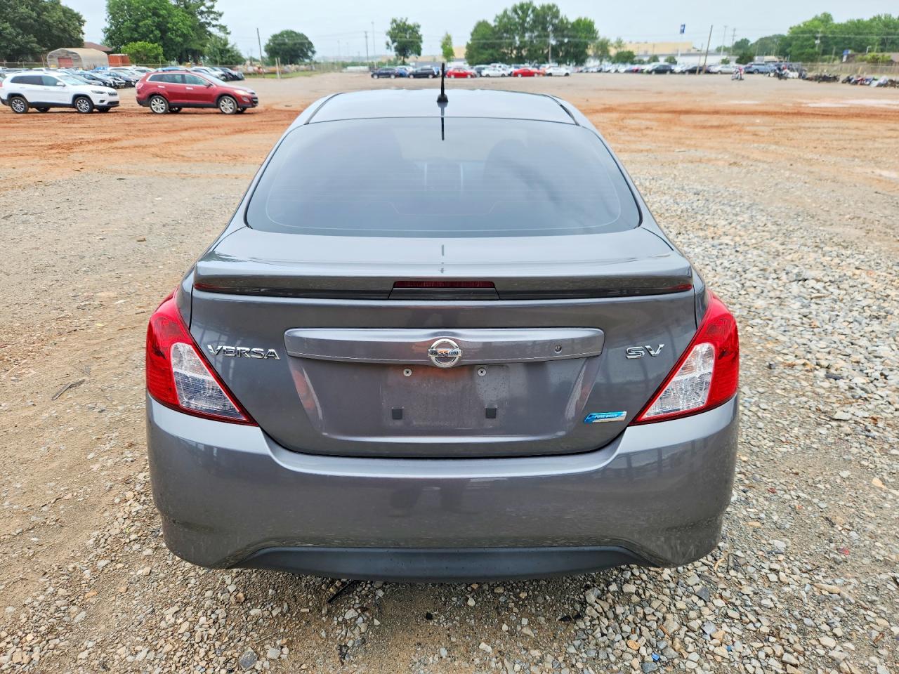 Nissan Versa 1.6 Sv