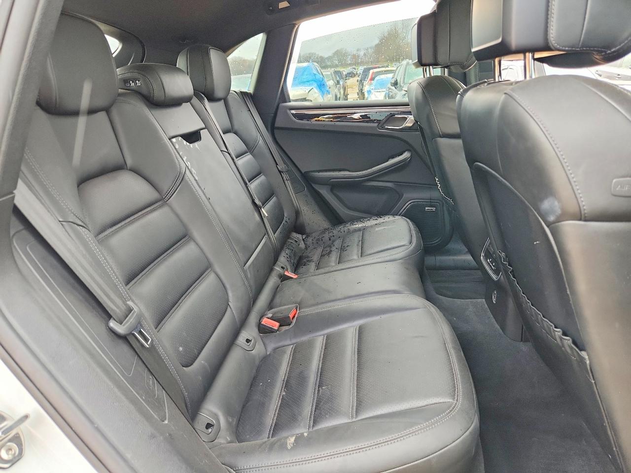 Porsche Macan S