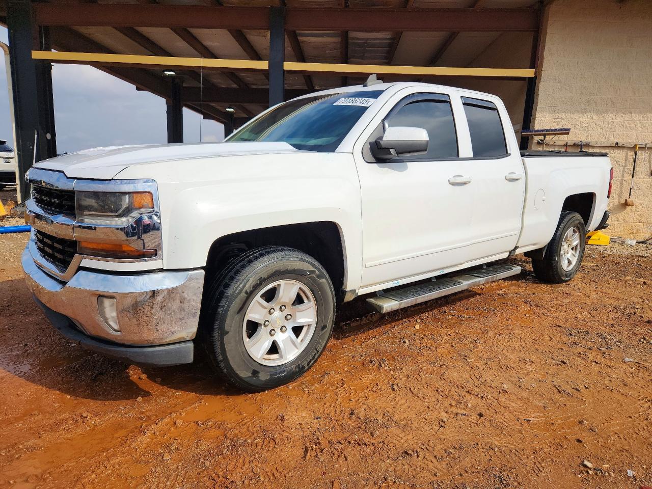 Salvage Chevrolet Silverado Image