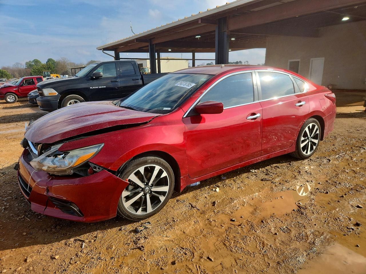 Salvage Nissan Altima Image