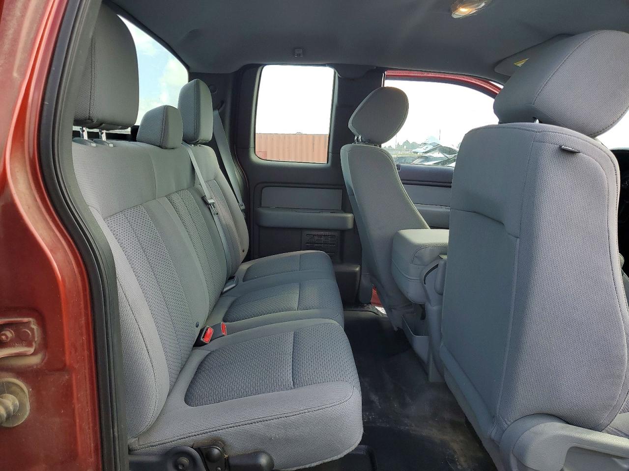 Ford F-150 Super Cab