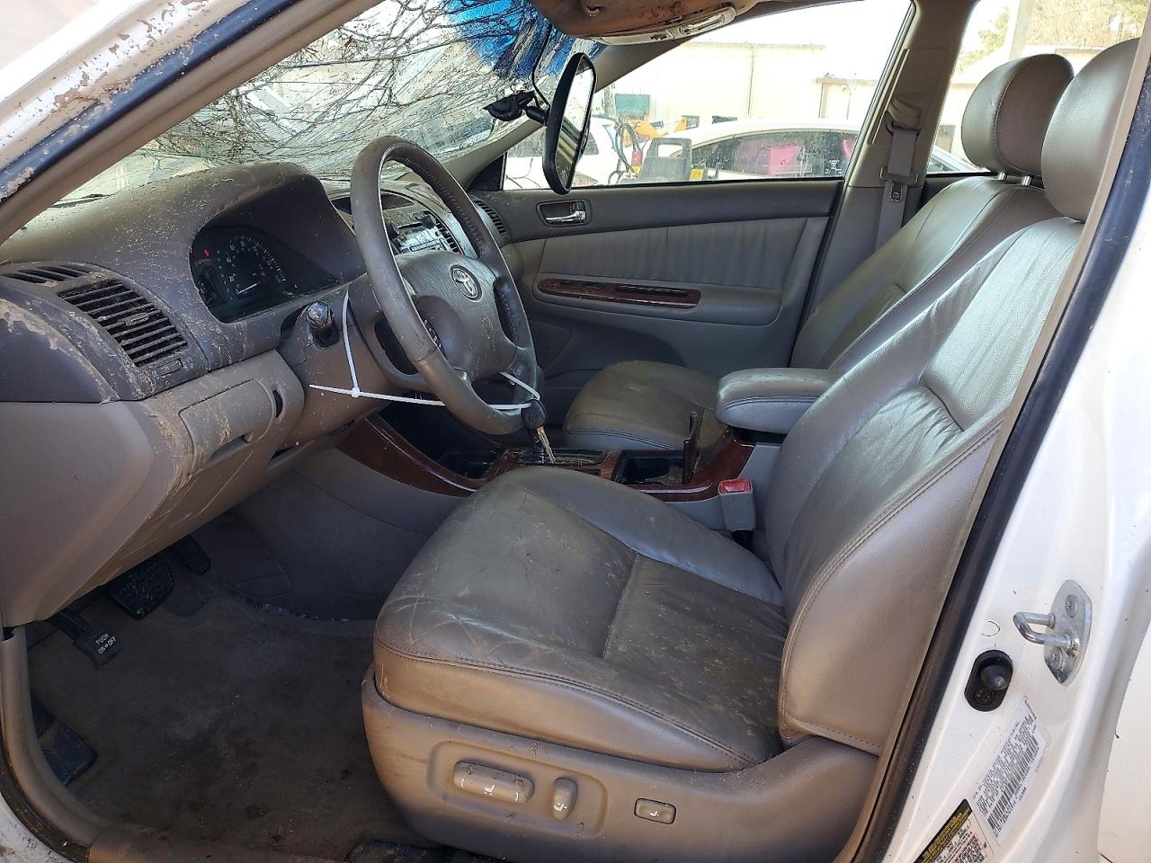 Toyota Camry Xle V6
