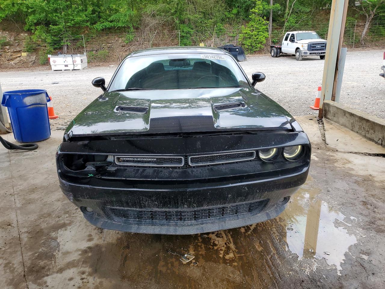 Dodge Challenger Sxt