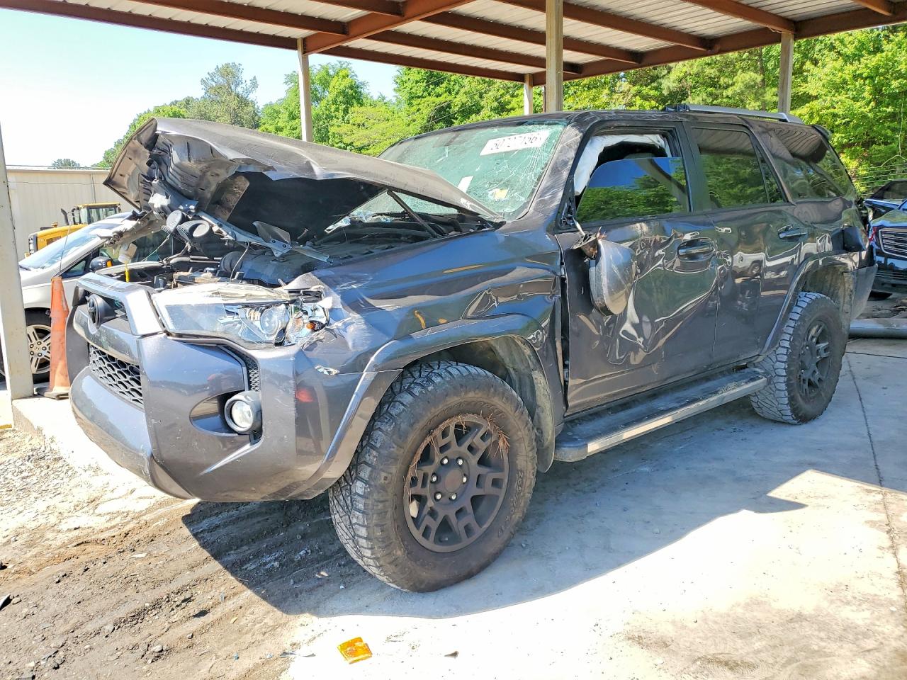 Salvage Toyota 4Runner Image