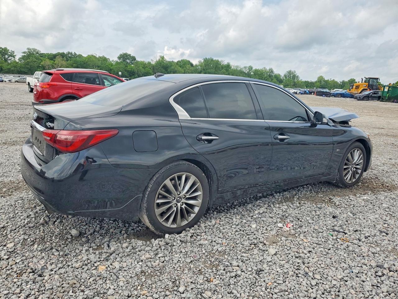 INFINITI Q50 3.0t Luxe