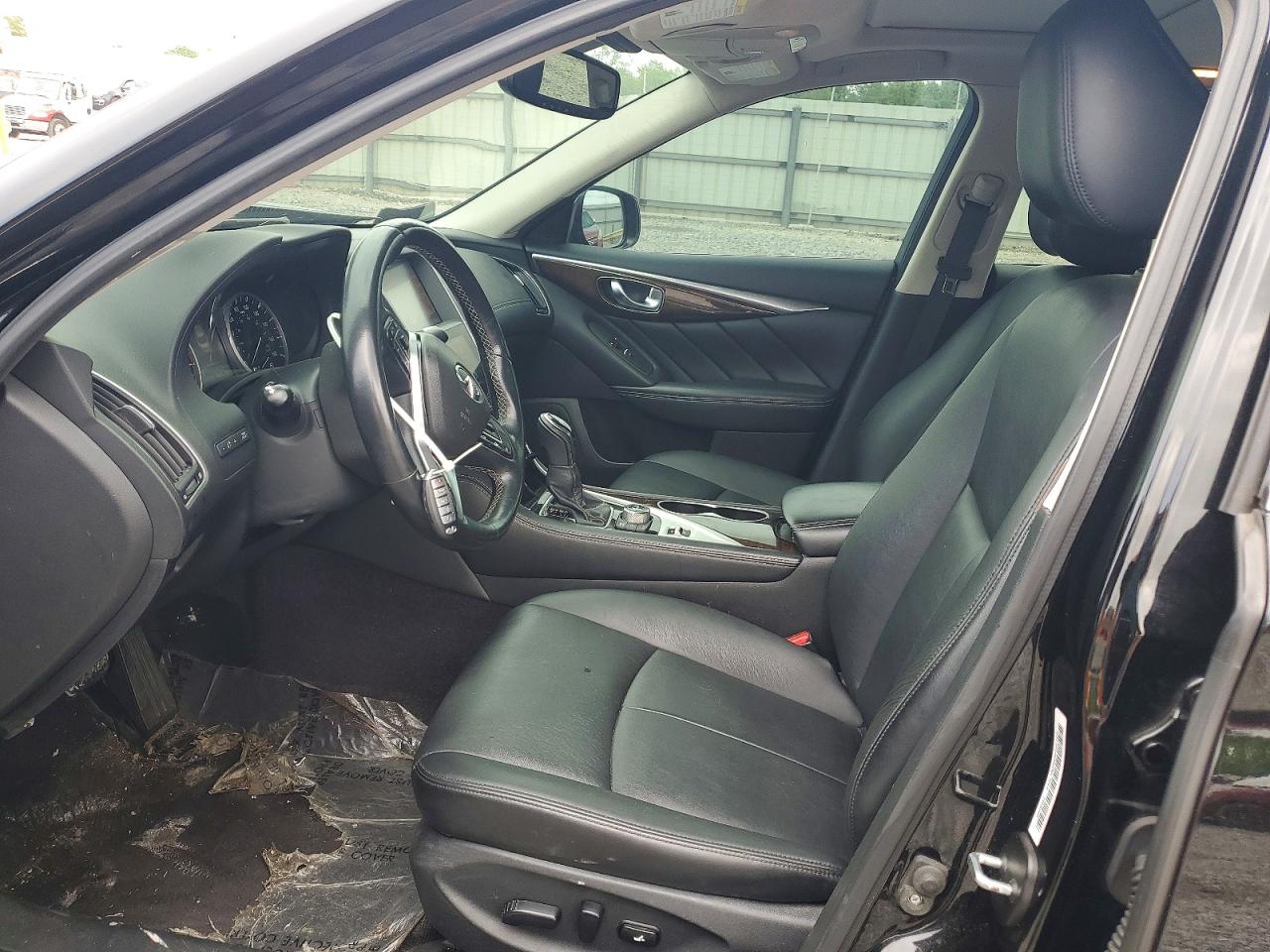 INFINITI Q50 3.0t Luxe