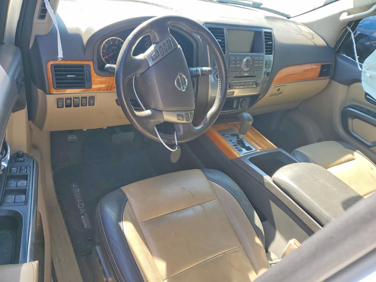 Nissan Armada Platinum