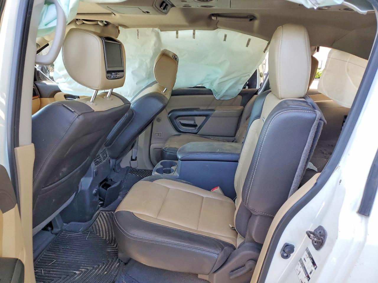 Nissan Armada Platinum
