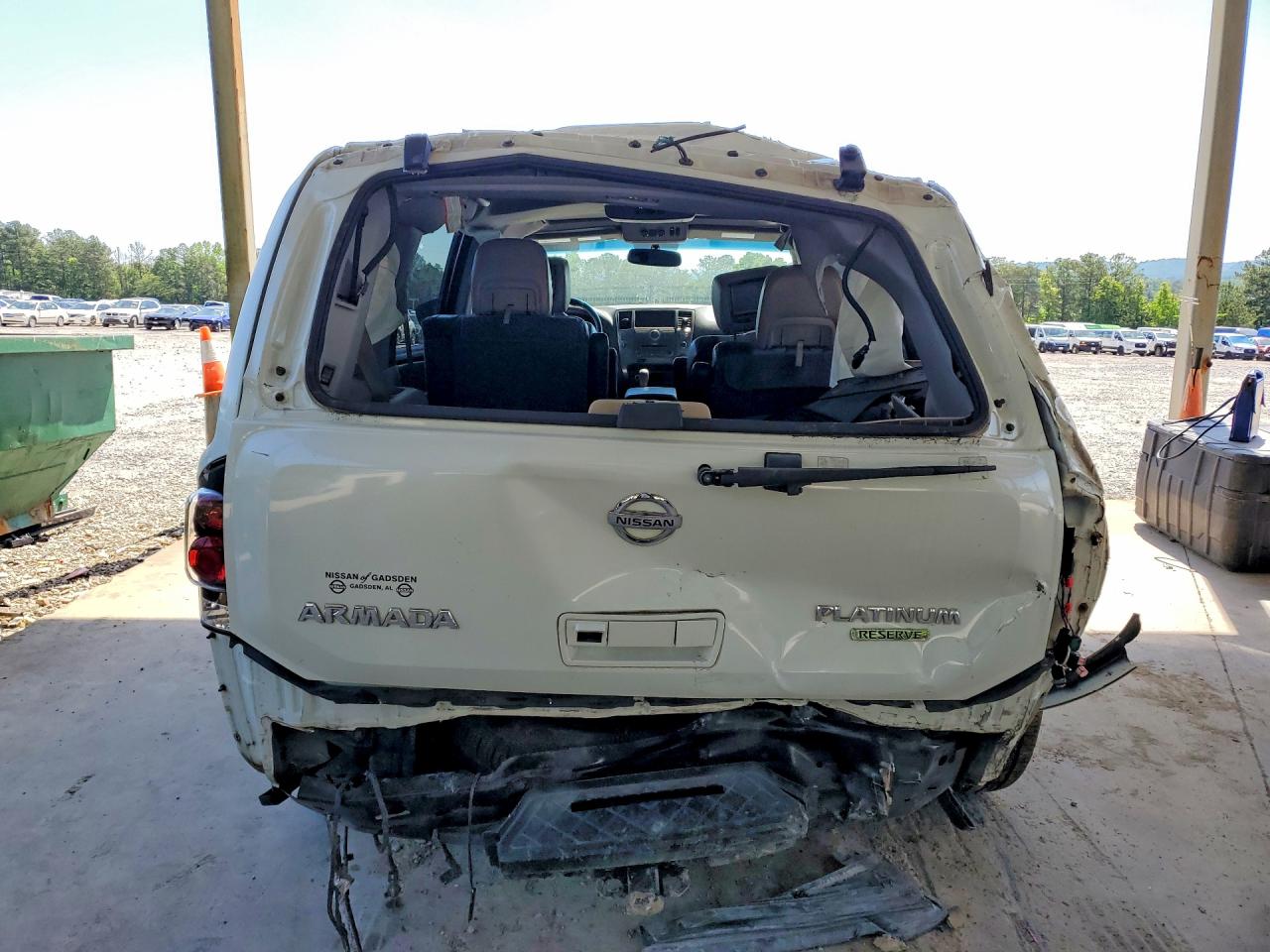 Nissan Armada Platinum