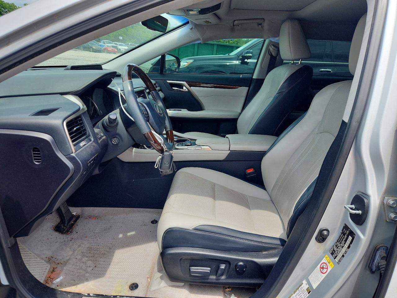 Lexus RX Base