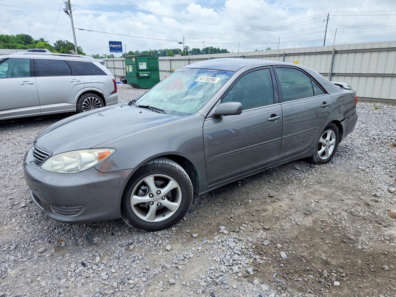 Salvage Toyota Camry Image