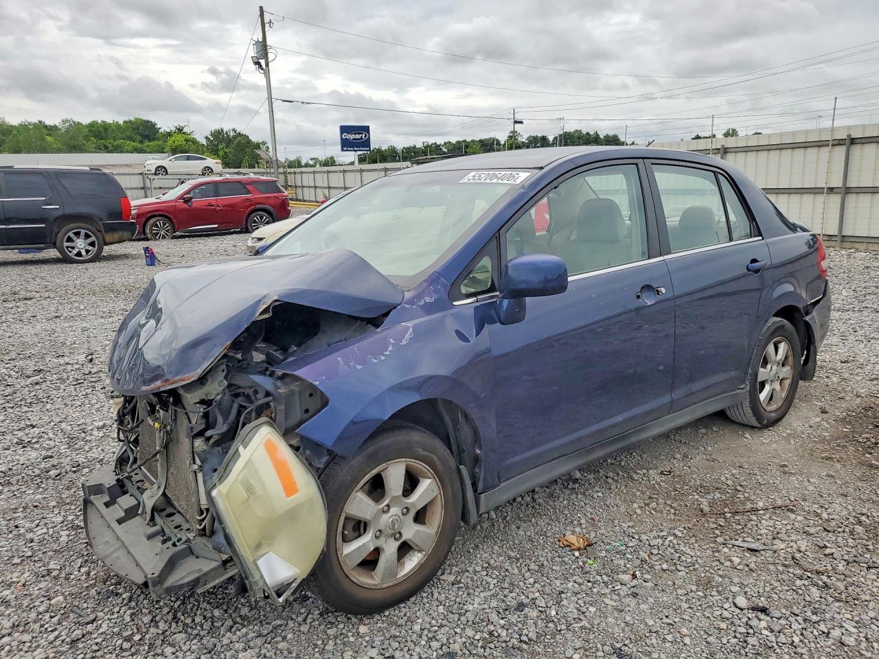 Salvage Nissan Versa Image